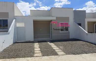 Imagem: A casa em condomínio possui 2 Dormitórios, 1 Banheiro, 2 Vagas