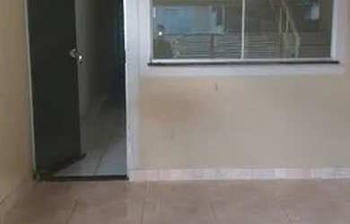 Imagem: A casa em condomínio possui 2 Dormitórios, 2 Banheiros, 1