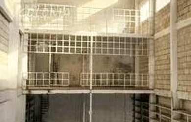 Imagem: O depósito possui 400m² de Área e está localizado em Vila