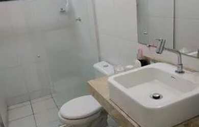 Imagem: A casa em condomínio possui 3 Dormitórios e está localizado