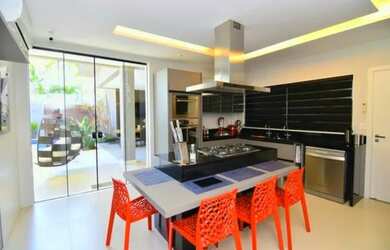 Imagem 15: Mansão contemporânea em condomínio de casa alto padrão - 5 suítes