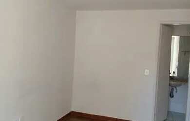 Imagem: A casa possui 2 Dormitórios, 2 Banheiros, 1 Vaga na garagem