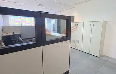 Imagem 3: Sala comercial mobiliada p locação em Alphaville com infraestrutura...