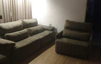 Imagem: A casa possui 2 Dormitórios, 2 Banheiros, 1 Vaga na garagem