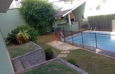 Imagem 2: Casa em Condomínio de Luxo em Alphaville, Santana de Parnaíba-SP: 3 Quartos, 1 Suíte, 3 Sa