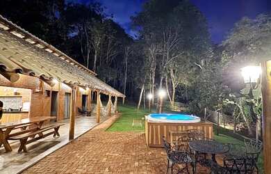 Imagem: A casa em condomínio possui 2 Dormitórios, 3 Banheiros, 135m²