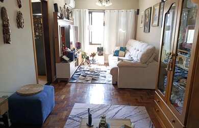 Imagem: O apartamento possui 1 Dormitório, 1 Banheiro, 1 Vaga na garagem