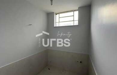 Imagem: A casa possui 5 Dormitórios, 3 Banheiros, 3 Vagas na garagem