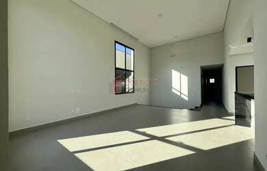 Imagem: A casa em condomínio possui 4 Dormitórios, 4 Banheiros, 4