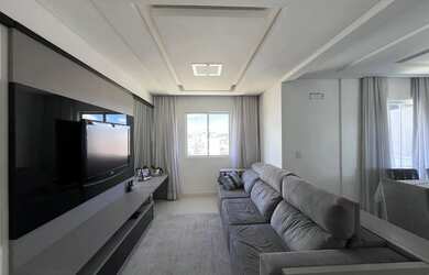 Imagem: O apartamento possui 3 Dormitórios, 1 Banheiro, 1 Vaga na garagem