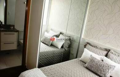 Imagem: O apartamento possui 2 Dormitórios, 1 Banheiro, 2 Vagas na