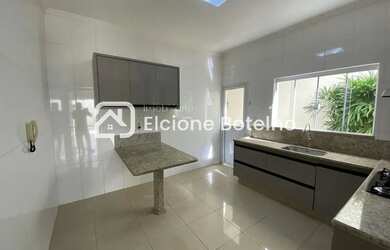 Imagem 16: Aluguel Casa SANTA ROSA. Piscina, Churrasqueira, Ar-condicionadoe180m²...