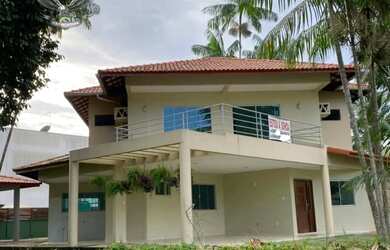 Imagem: A casa em condomínio possui 4 Dormitórios, 2 Banheiros, 4