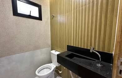 Imagem 6: Luxuoso sobrado com três suítes e piscina no Jardim Atlântico