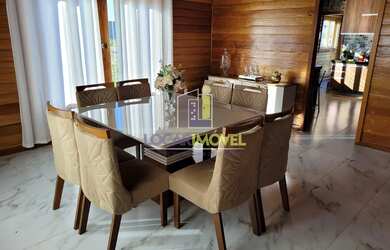 Imagem 5: Oportunidade! Casa de 3 quartos sendo 2 suítes sendo a master com closet, casa com 250m2 d