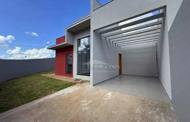 Imagem: A casa possui 2 Dormitórios, 2 Banheiros, 1 Vaga na garagem