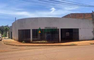 Imagem: A casa para alugar possui 2 Dormitórios, 1 Banheiro, 1 Vaga