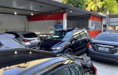 Imagem: O depósito possui 5 Vagas na garagem, 350m² de Área e Imóvel