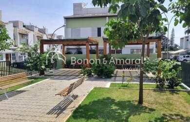 Imagem: A casa em condomínio possui 3 Dormitórios, 3 Banheiros, 2