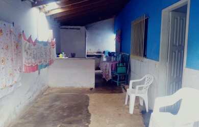 Imagem: A casa possui 3 Dormitórios, 3 Banheiros, 1 Vaga na garagem