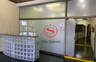 Imagem: O depósito possui 678m² de Área e está localizado em Centro