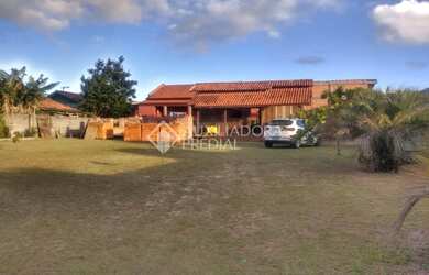 Imagem: A casa possui 1 Dormitório, 1 Banheiro, 660m² de Área e