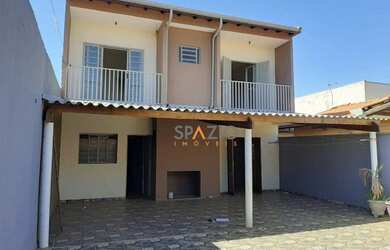 Imagem: A casa possui 3 Dormitórios, 1 Banheiro, 164m² de Área e