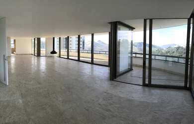 Imagem: O apartamento possui 4 Dormitórios, 5 Banheiros, 5 Vagas na