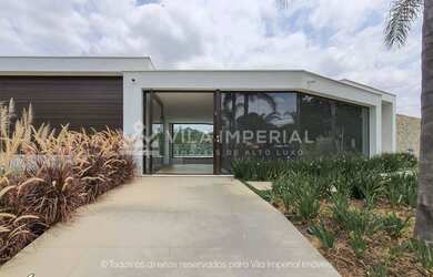 Imagem 8: Seu novo refúgio tem pé no lago e uma vista de tira o fôlego para o...