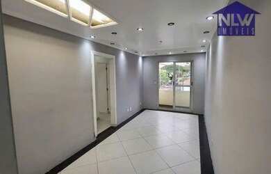 Imagem: O apartamento possui 3 Dormitórios, 1 Banheiro, 1 Vaga na garagem