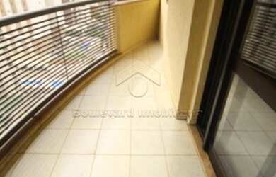 Imagem: O apartamento possui 3 Dormitórios, 1 Banheiro, 2 Vagas na