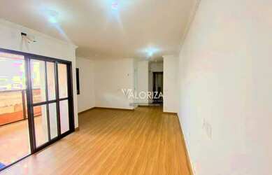 Imagem: O apartamento possui 2 Dormitórios, 2 Banheiros, 2 Vagas na