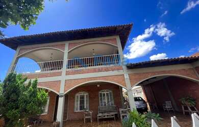 Imagem: A casa possui 3 Dormitórios, 1 Banheiro, 480m² de Área e