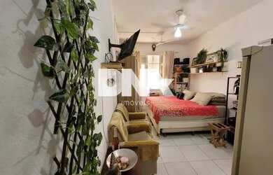 Imagem: A kitnet possui 1 Dormitório, 2 Banheiros e 18m² de Área