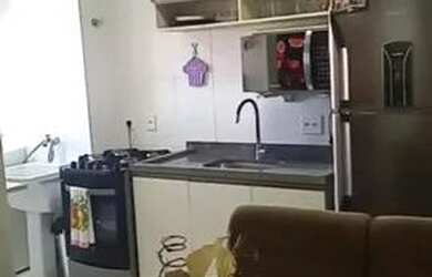 Imagem: O apartamento possui 2 Dormitórios, 1 Banheiro, 1 Vaga na garagem