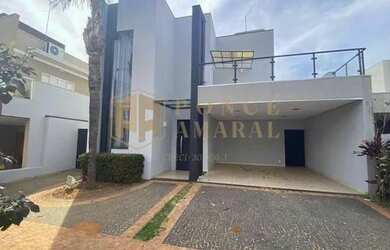 Imagem: A casa possui 3 Dormitórios, 5 Banheiros, 2 Vagas na garagem