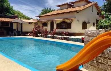 Imagem: A casa possui 2 Dormitórios e está localizado em Vilatur