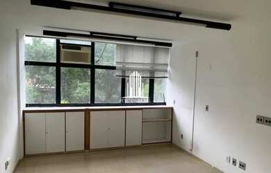 Imagem 5: Sala Comercial. Imóvel novo, 244m² de Áreae2 Vagas na garagem