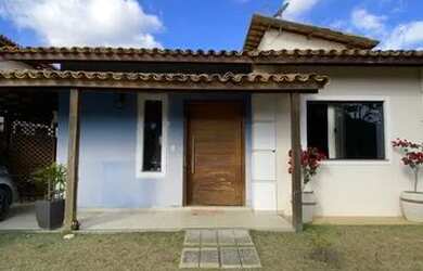 Imagem: A casa em condomínio possui 3 Dormitórios, 3 Banheiros, 2