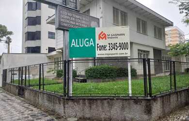 Imagem: A casa possui 5 Dormitórios, 5 Banheiros, 2 Vagas na garagem