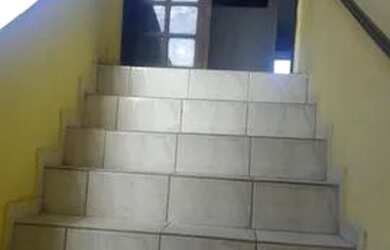 Imagem: A casa possui 2 Dormitórios, 1 Banheiro e está localizado