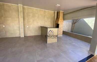 Imagem: A casa em condomínio possui 4 Dormitórios, 4 Banheiros, 2