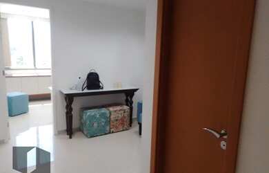 Imagem: O depósito possui 1 Vaga na garagem, 27m² de Área e está