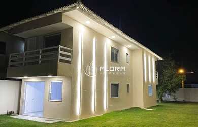 Imagem: A casa possui 4 Dormitórios, 5 Banheiros, 4 Vagas na garagem