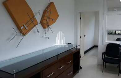 Imagem: O depósito possui 1 Vaga na garagem, 40m² de Área e está