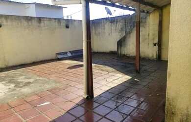 Imagem: A casa possui 2 Dormitórios, 2 Banheiros, 1 Vaga na garagem