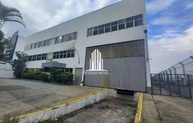 Imagem: O depósito possui 5 Vagas na garagem, 2.143m² de Área e