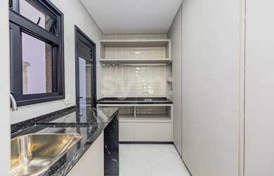 Imagem 12: Deslumbrante casa em condomínio no Santa Cândida