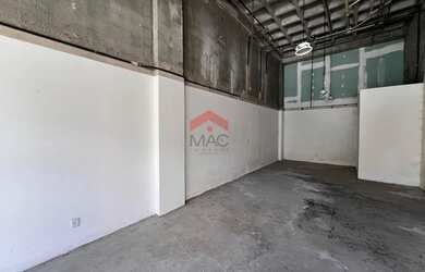 Imagem: O depósito possui 1 Vaga na garagem e 52m² de Área e está