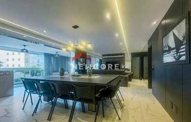 Imagem: O apartamento possui 3 Dormitórios, 4 Banheiros, 2 Vagas na